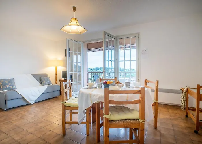 Agay By Interhome * Сен-Рафаэль